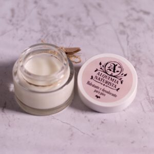 Crema hidratante y desodorante para pies